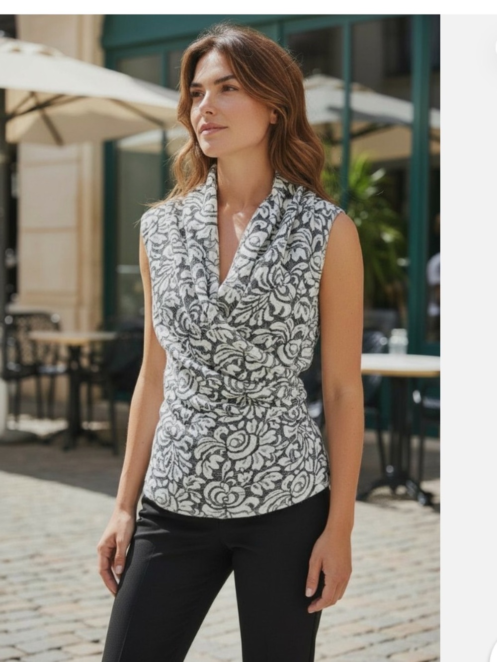 St. John Black & White Floral crossover draped front Sleeveless Top Sz 10